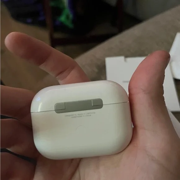 Apple AirPods Pro 2nd Generation with MagSafe Wireless Charging Case - White